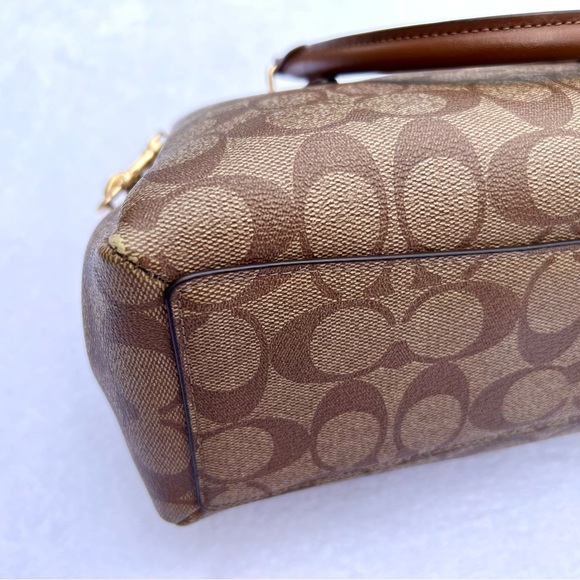 Coach Mini Sage Carryall - Picture 7 of 11